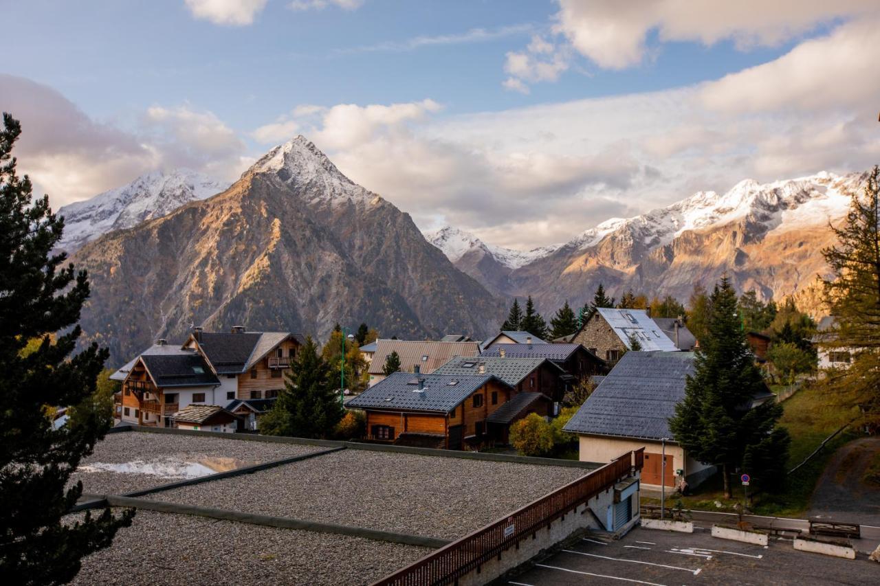 Aux Pieds Des Pistes, Les 2 Alpes Apartment Venosc Exterior photo